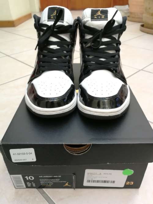 Nike Air Jordan 1 Mid Patent Black/White/Gold