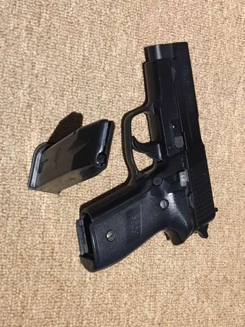 Sig Sauer P228 6mm BB Gun - PRICE REDUCED