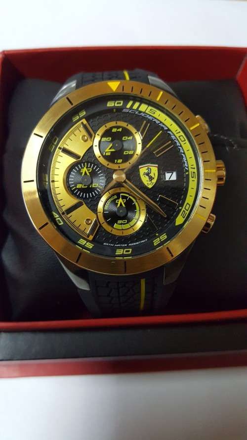 FERRARI SCUDERIA MENS CRONOGRAPH WATCH WITH BOX