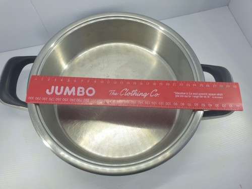 Lifetime guarantee on cookware  .....AMC COOKWARE  ...24 CM low
