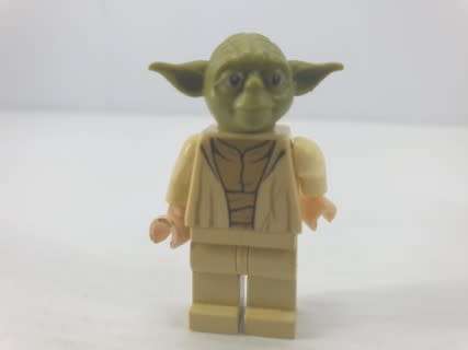 LEGO MINIFIGURINES -STAR WARS YODA 2