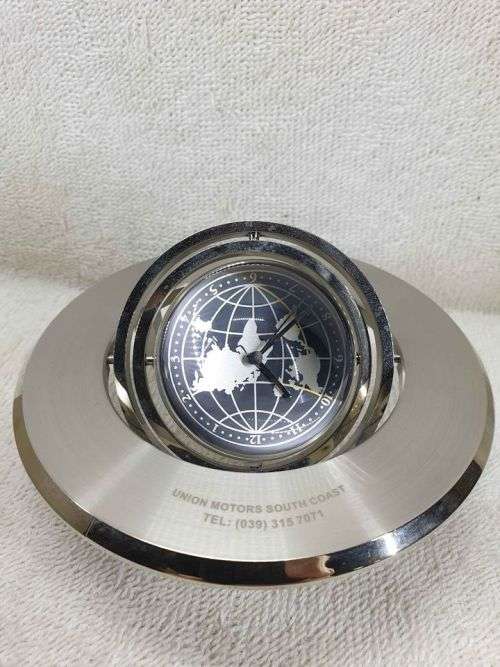 Absolutely stunning quality machined desk ornament