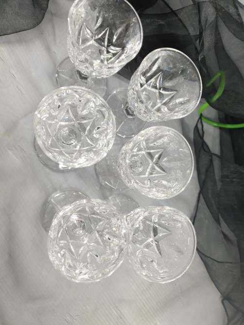 Set of SIX stunning crystal glasses