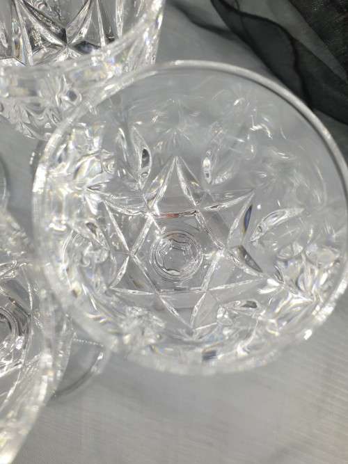 Set of SIX stunning crystal glasses