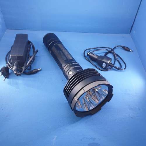 FENIX RC 40   .......EXTREME 890 METER RANGE LIGHT    6000 lumens        HALFPRICE SALE