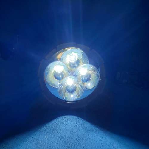 FENIX RC 40   .......EXTREME 890 METER RANGE LIGHT    6000 lumens        HALFPRICE SALE