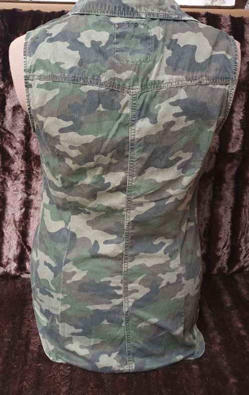 Pretty Ladies "Camo" Blouse Size 12