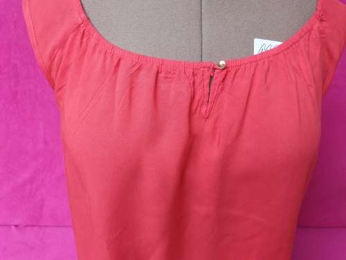 AS NEW!! Pretty Orange Fashion Express Ladies Blouse with back-detail Size 16