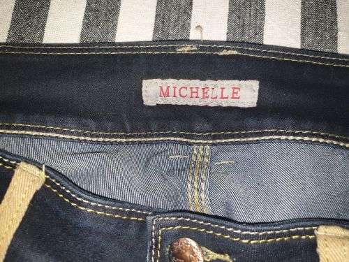 Ladies "Michelle" Beautifully cut jeans Size 40 (Zipper Broken)