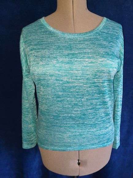 AS NEW!! Ladies Aqua Long-sleeved Top Size 36