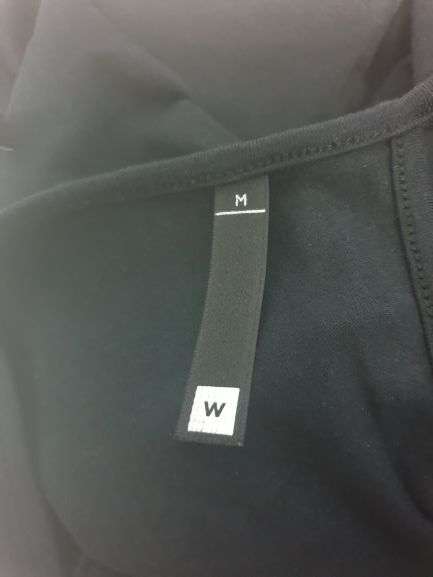 AS NEW!! Ladies `Woolworths` Black Dress Size Medium