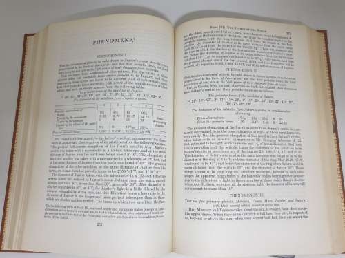 Sir Isaac Newton & Christiaan Huygens