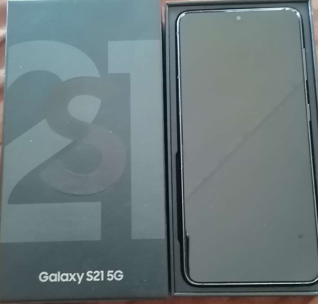 Samsung Galaxy S21 5G. Black.