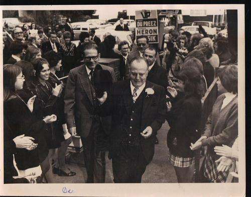 WIT & SWART FOTO'S VAN OUD-NP, HNP & ANDER BEKENDE FIGURE