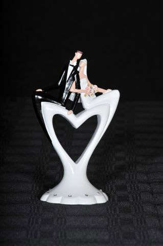 CAKE TOPPER FOR YOUR WEDDING DAY