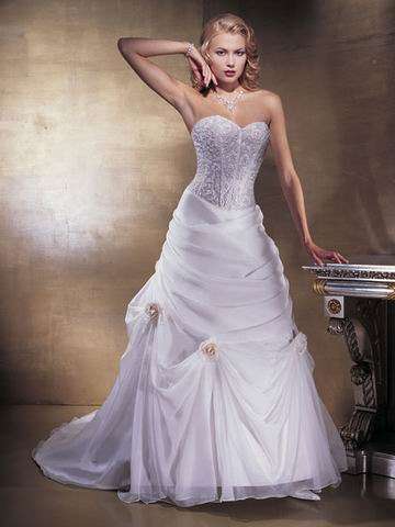 CUSTOM MADE WEDDING DRESS / BRIDAL GOWN / MATRIC FAREWELL DRESS / EVENING DRESS / BRIDESMAID DRESS