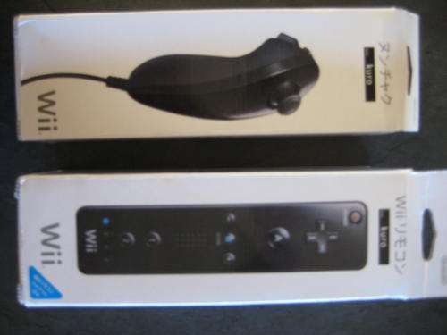 wii remote and nunchuck black