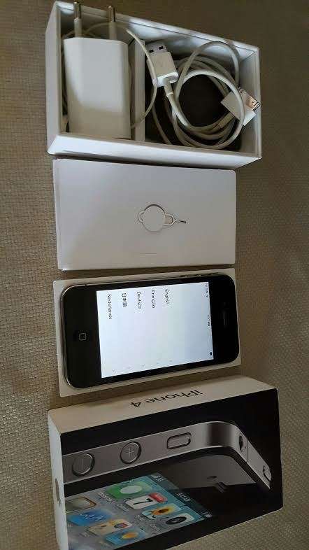 Apple iPhone 4 16GB - Black Local Stock - AWESOME SMART PHONE! Cheapest!!!!!!!!!!