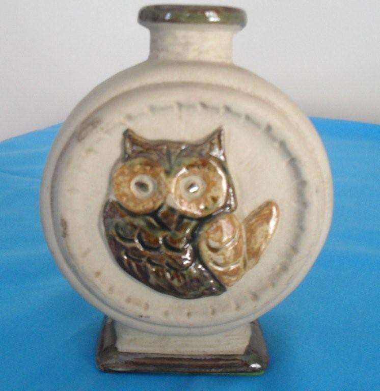 Cute Little Owl Vase ! NO RESERVE !!
