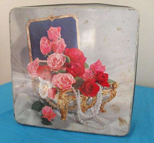 VERY OLD PYOTTS BISCUIT TIN - See All Photo's In Listing - NO RESERVE !!
