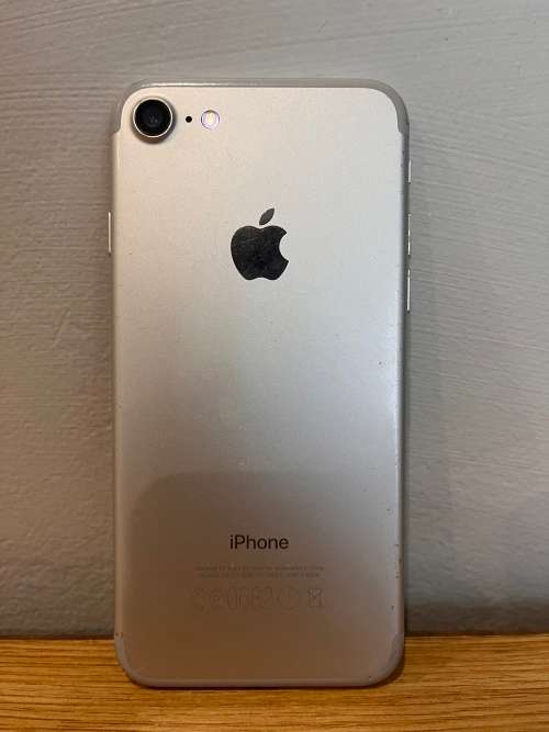 iPhone 7 Silver 128gb