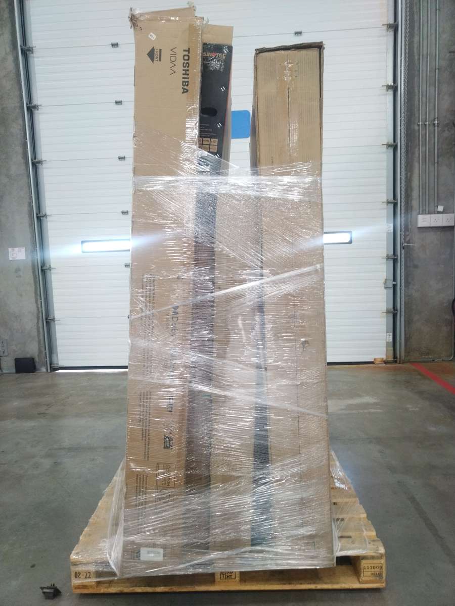 Bulk Lot of Damaged TVs: Samsung, Hisense & More