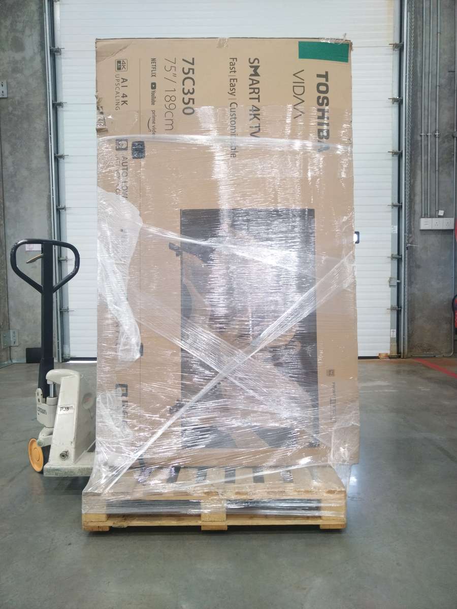 Bulk Lot of Damaged TVs: Samsung, Hisense & More